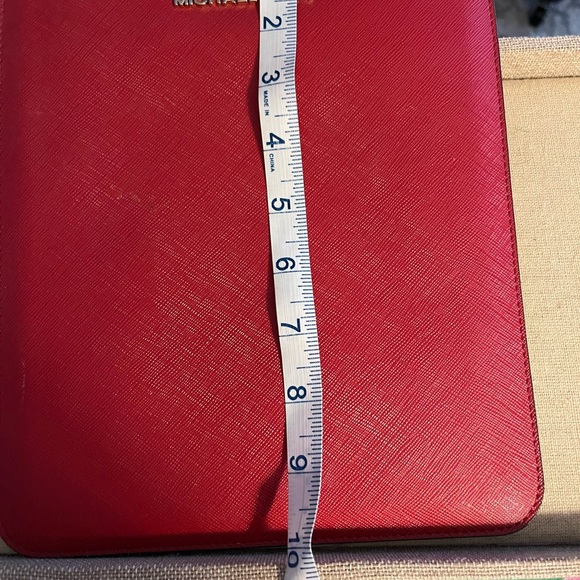 NWOT MICHAEL KORS Red  Saffiano Leather iPad
Padded Sleeve /Pouch /Case /Cover - Picture 5 of 5